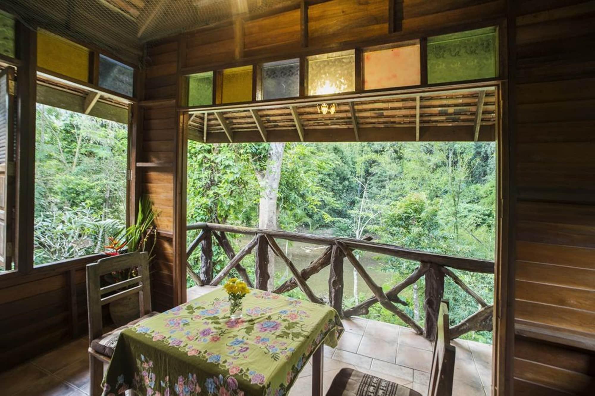 Art'S Riverview Lodge Khao Sok National Park Екстериор снимка