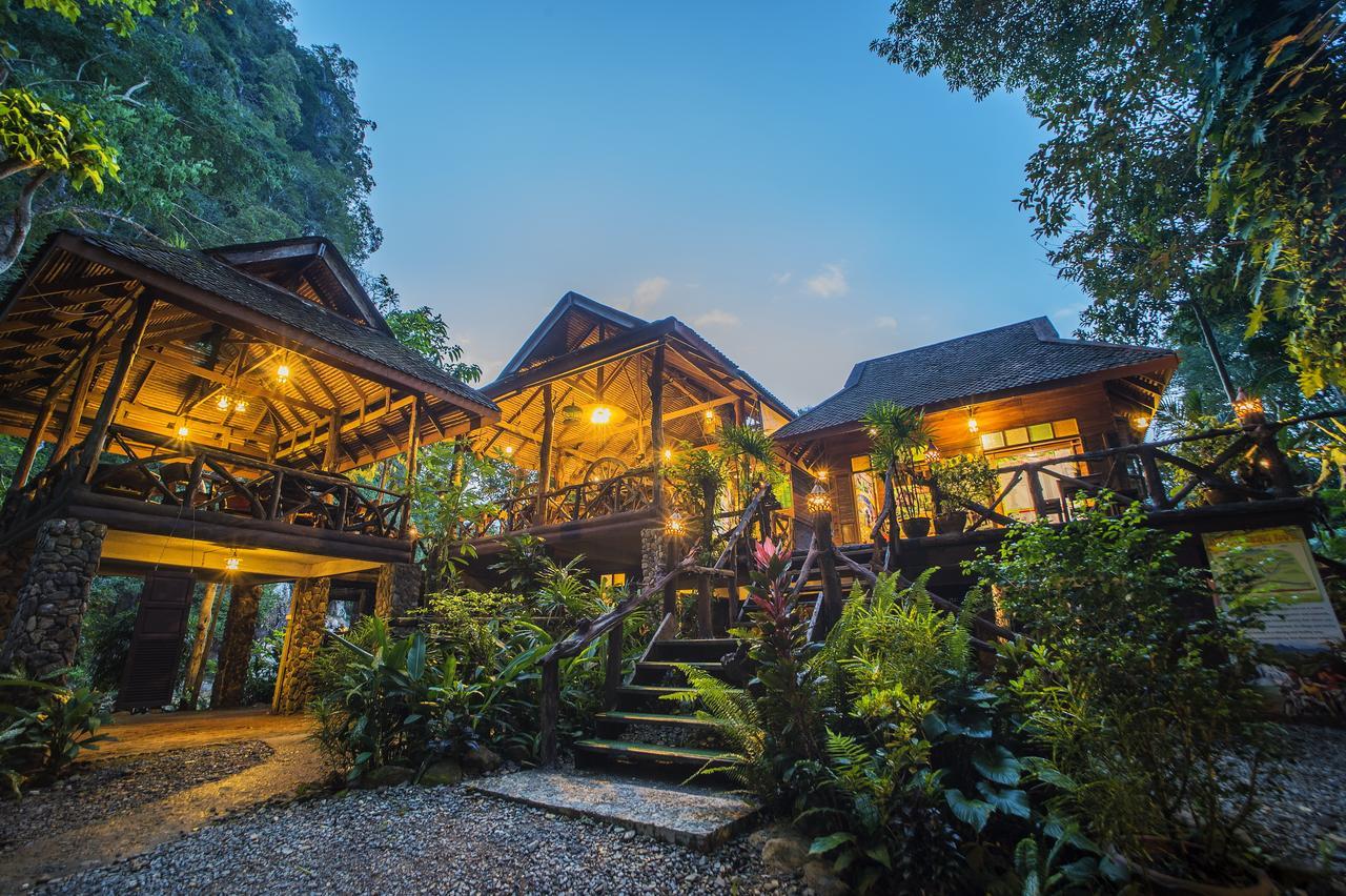 Art'S Riverview Lodge Khao Sok National Park Екстериор снимка